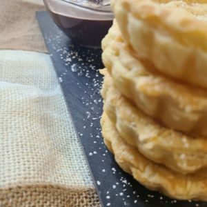 Puff pastry and hazelnut spread