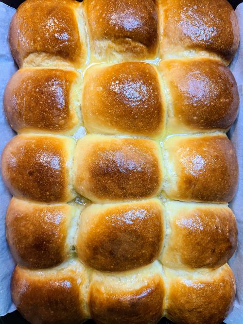 Hawaiian rolls baked and buttered