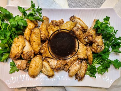 Bourbon chicken wings with bourbon sauce
