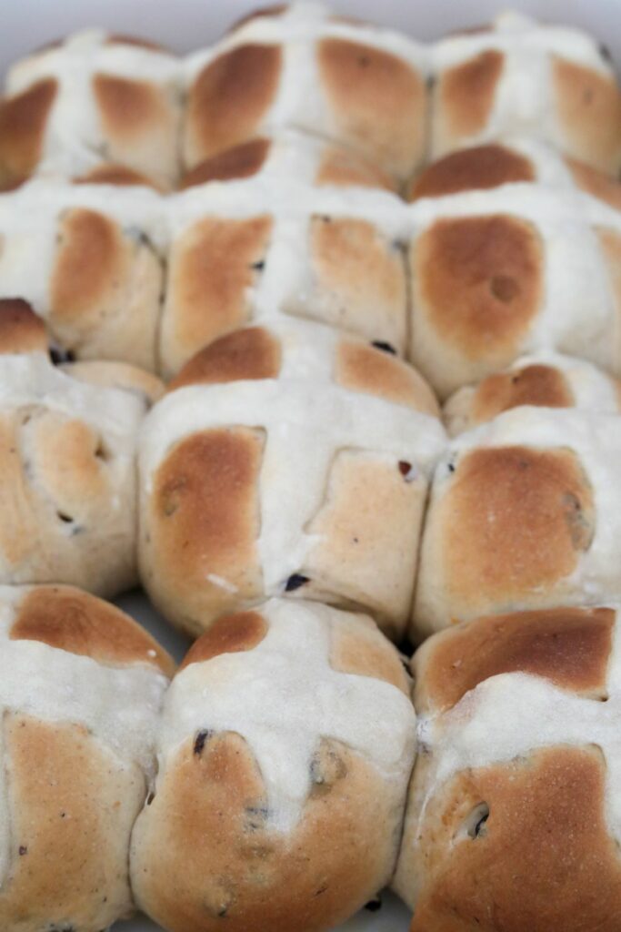 Baked hot cross buns