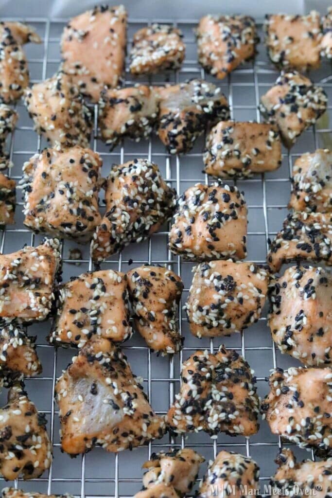 Cooked salmon nuggets with sesame seeds